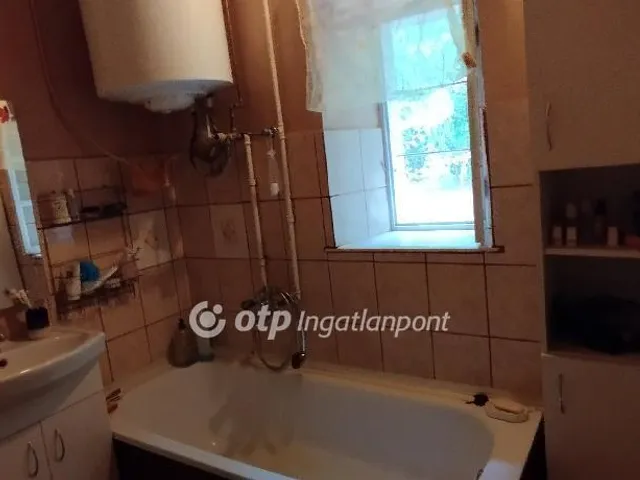 Eladó mezőgazdasági ingatlan Jászberény 80 nm