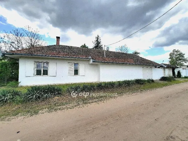 Eladó mezőgazdasági ingatlan Cegléd 84 nm