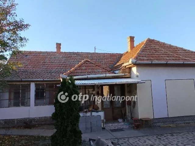 Eladó ház Jászberény 74 nm