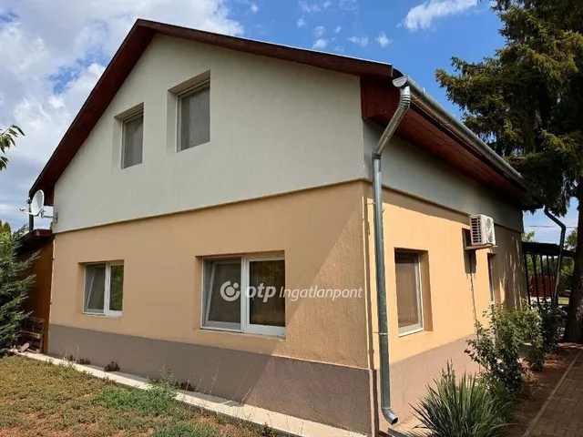 Eladó ház Cegléd 138 nm
