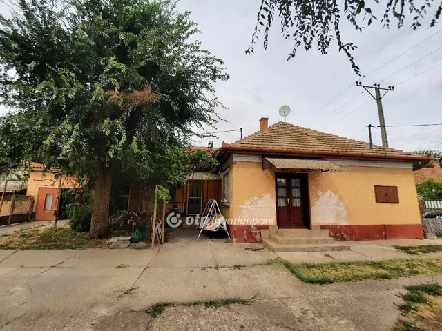 Eladó ház Abony 74 nm