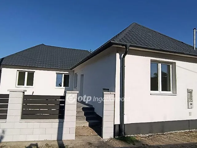 Eladó ház Hort 94 nm