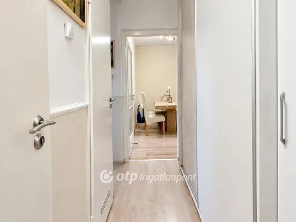 Eladó lakás Cegléd 54 nm
