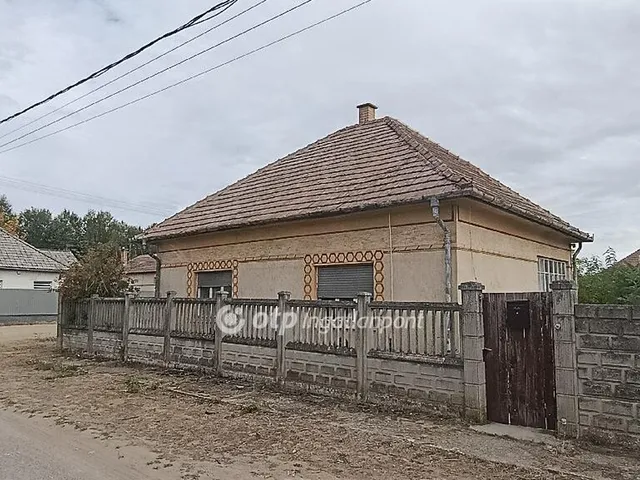 Eladó ház Tápiószecső 80 nm