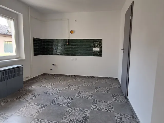 Eladó ház Pécs, Basamalom 100 nm