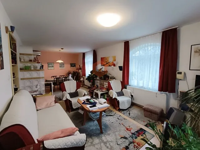 Eladó ház Pécs, Újpatacs 120 nm
