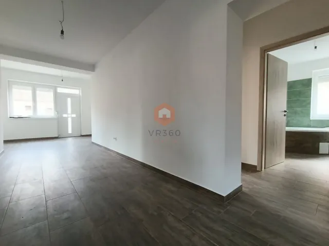 Eladó ház Aranyosgadány 240 nm