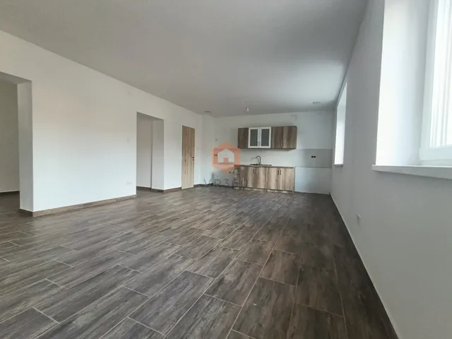 Eladó ház Aranyosgadány 198 nm