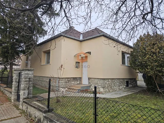 Eladó ház Pécs, Basamalom 96 nm
