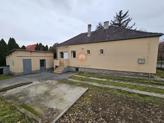 Eladó ház Pécs, Basamalom 96 nm
