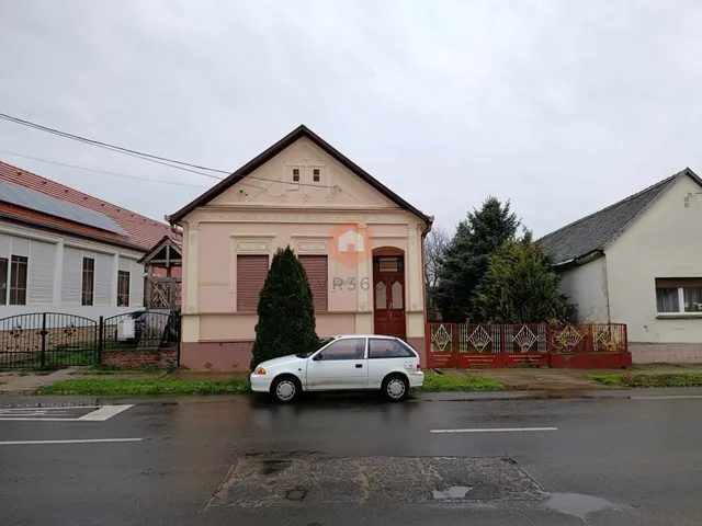 Eladó ház Újpetre 110 nm