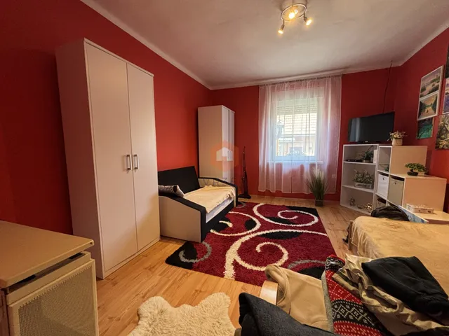 Eladó ház Pécs, Szabolcsfalu 28 nm