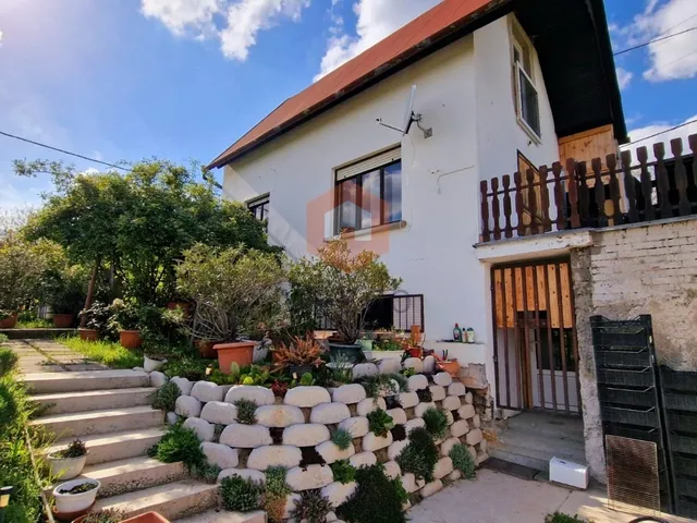 Eladó ház Pécs, Patacs 90 nm