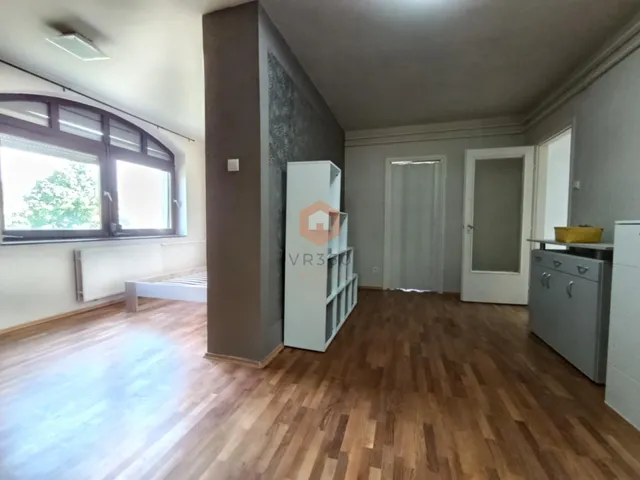 Eladó lakás Pécs 69 nm