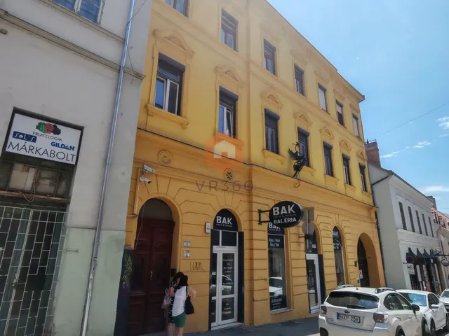 Kiadó lakás Pécs, Belváros 70 nm