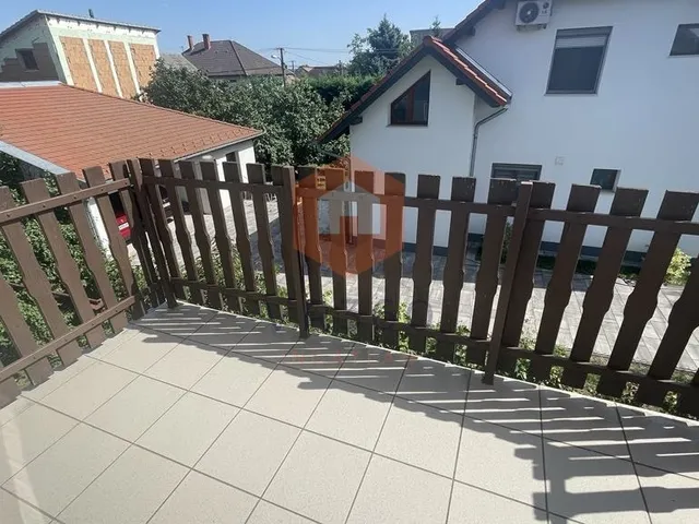 Kiadó ház Pécs, Ispitaalja, Ungvár utca 63 nm