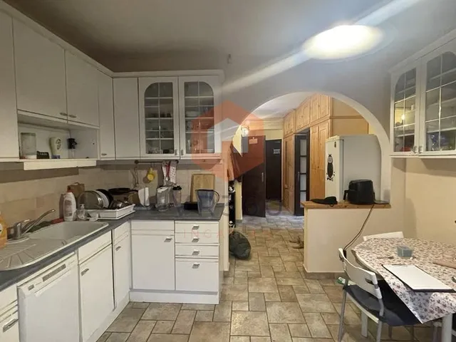 Eladó lakás Pécs, Egyetemváros 118 nm