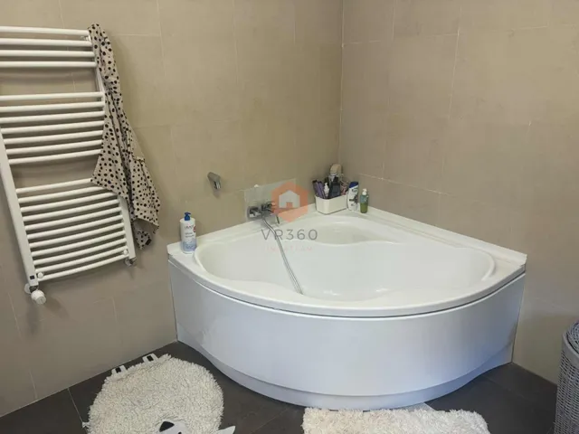 Eladó ház Pécs, Mecsekoldal 180 nm