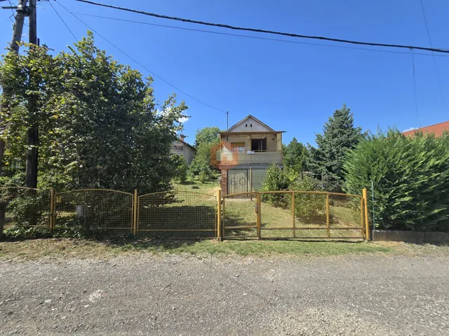 Eladó telek Pécs, Postavölgy 1217 nm