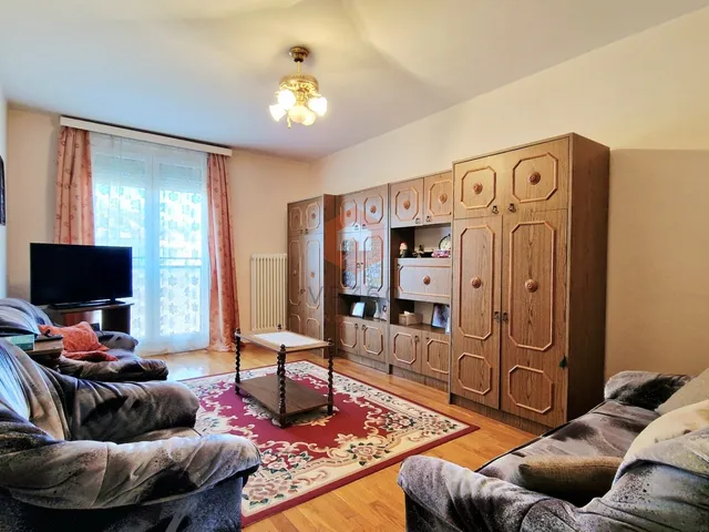 Eladó lakás Pécs, Uránváros 47 nm