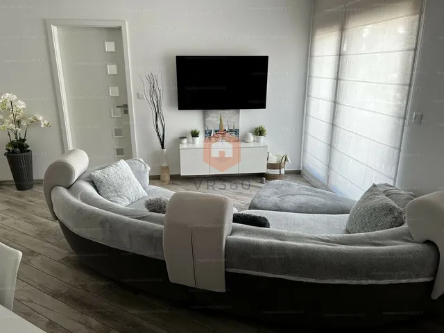 Kiadó lakás Pécs, Belváros 70 nm