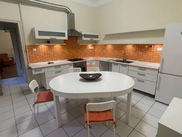 Eladó lakás Pécs, Belváros 59 nm