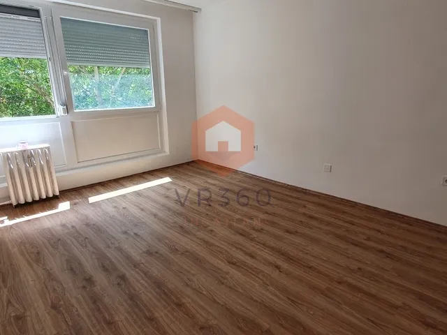 Eladó lakás Pécs, Kertváros 40 nm