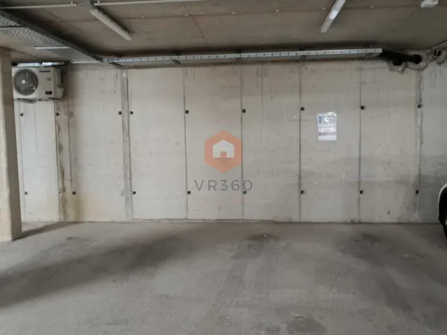 Kiadó garázs Pécs, Belváros 20 nm