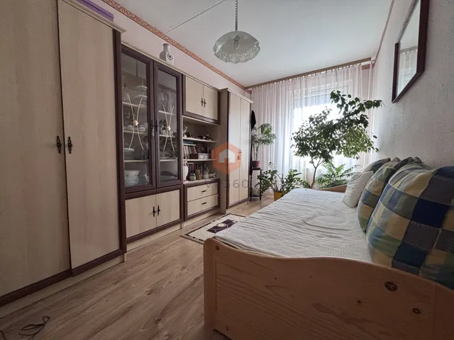 Eladó lakás Pécs, Kertváros 64 nm