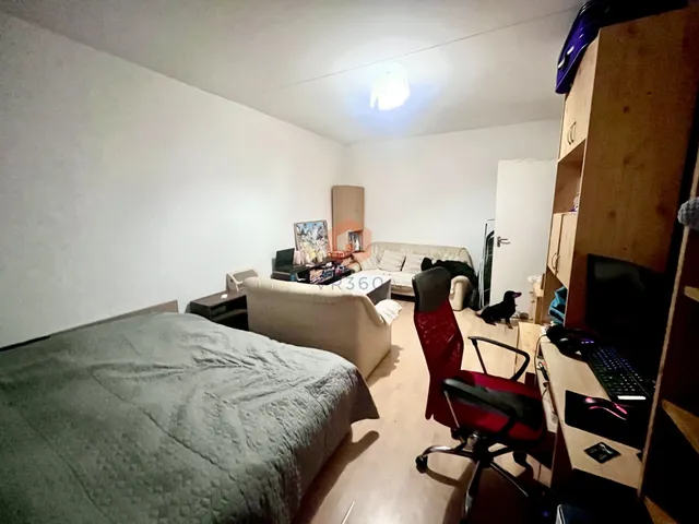 Eladó lakás Pécs, Kertváros, Csontváry utca 40 nm