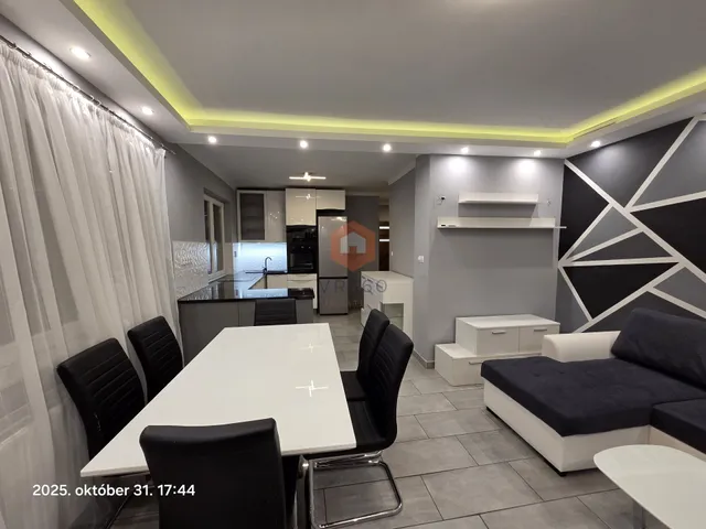 Kiadó lakás Pécs, Belváros 62 nm