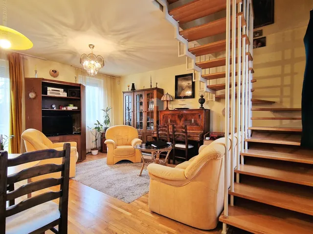 Eladó lakás Pécs, Tüskésrét 68 nm