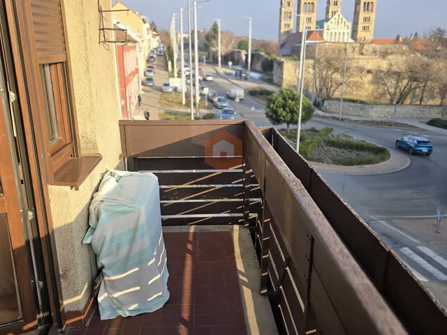 Eladó lakás Pécs, Belváros, Kacsóh Pongrác utca 64 nm