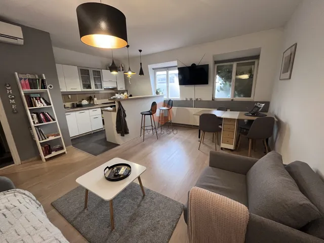 Kiadó lakás Pécs, Belváros, Kálvária utca 55 nm