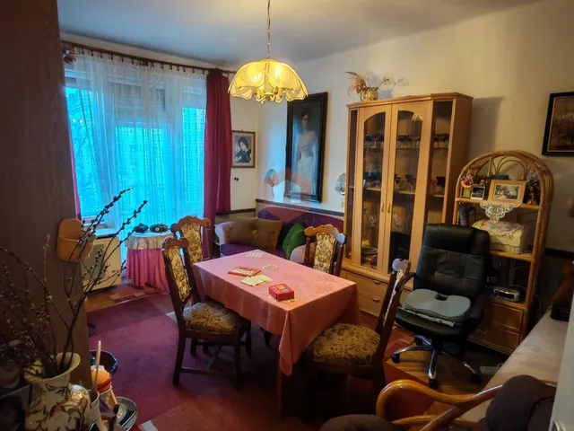 Eladó lakás Pécs, Uránváros 52 nm