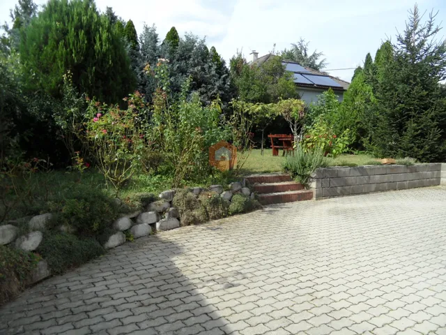 Kiadó lakás Pécs, Egyetemváros, Endresz György utca 40 nm