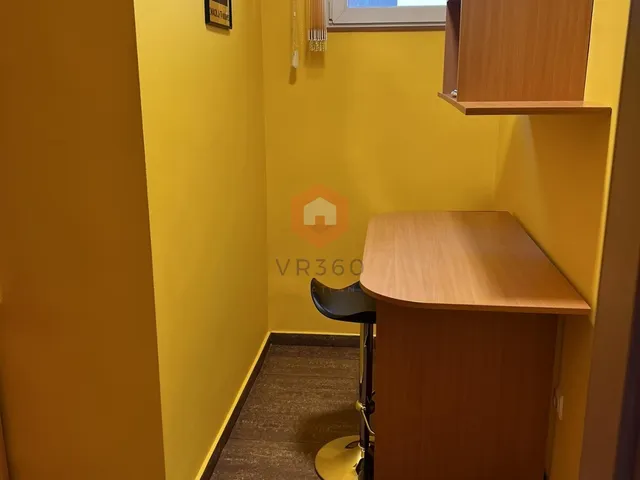 Kiadó kereskedelmi és ipari ingatlan Pécs, Rácváros 90 nm