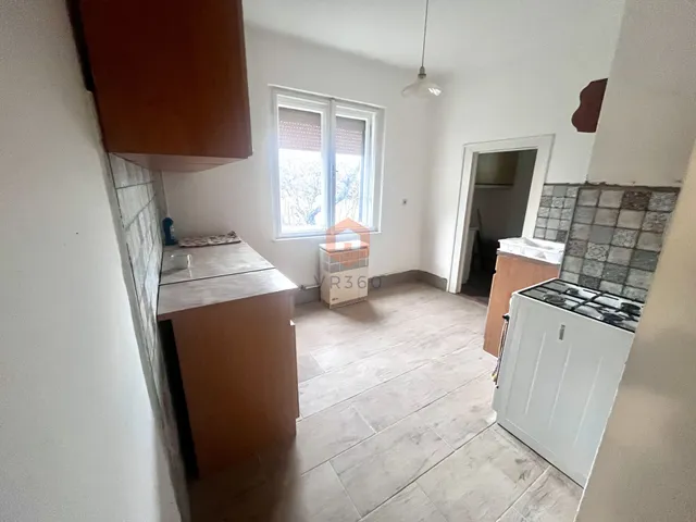 Kiadó ház Pécs, Kertváros 74 nm