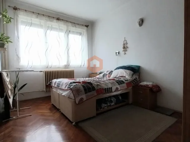 Eladó ház Pécs, Szabolcsfalu 270 nm