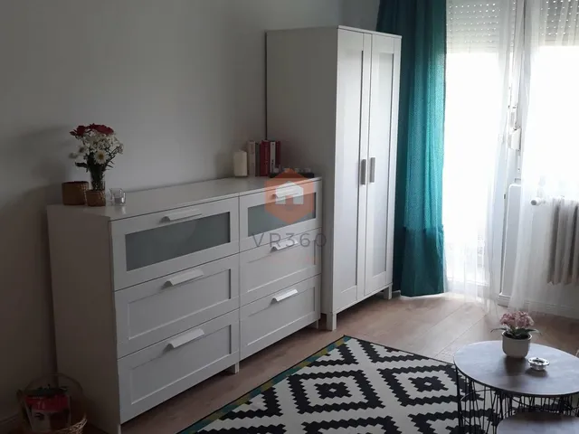 Kiadó lakás Pécs, Belváros, Móricz Zsigmond tér 55 nm