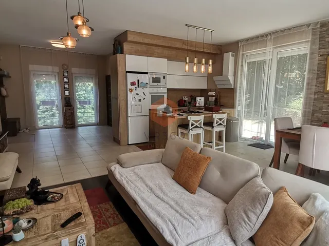 Eladó lakás Pécs, Rigóder 96 nm