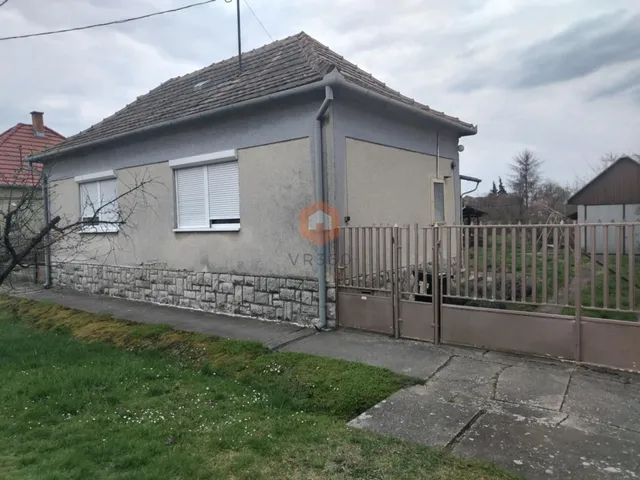 Eladó ház Szentlőrinc 80 nm