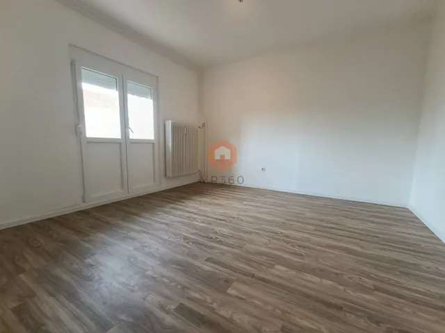 Kiadó lakás Pécs, Uránváros 54 nm