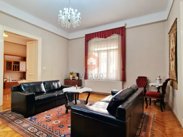 Eladó lakás Pécs, Belváros, Zrínyi Miklós utca 120 nm