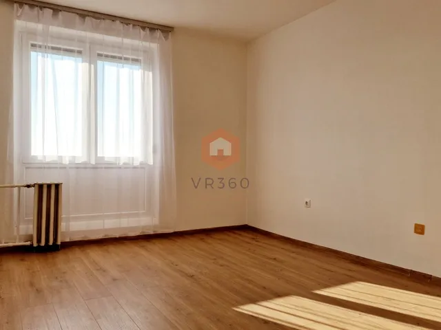 Kiadó lakás Pécs, Kertváros, Nagy Imre út 39 nm