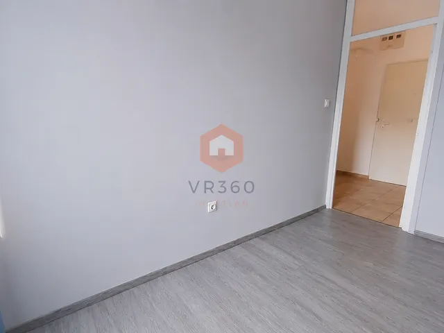 Eladó lakás Pécs, Kertváros, Maléter Pál út 57 nm