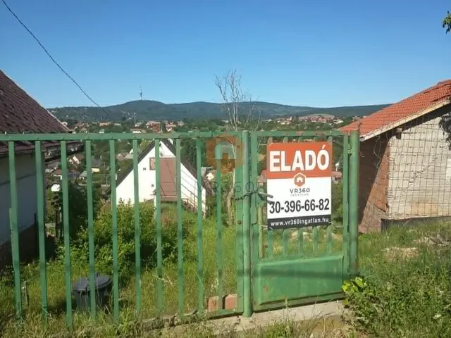 Eladó ház Pécs, Szabolcsfalu, Egyenlőség utca 687 nm