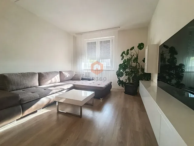 Eladó lakás Pécs, Kertváros 40 nm