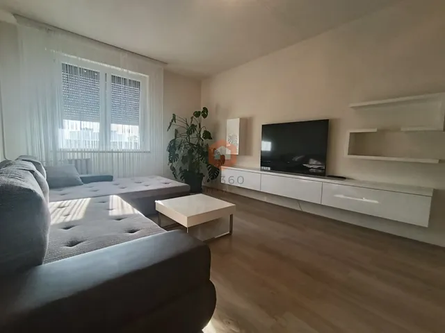 Eladó lakás Pécs, Kertváros, Wallenstein Zoltán utca 40 nm