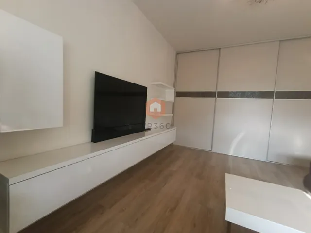 Eladó lakás Pécs, Kertváros, Wallenstein Zoltán utca 40 nm